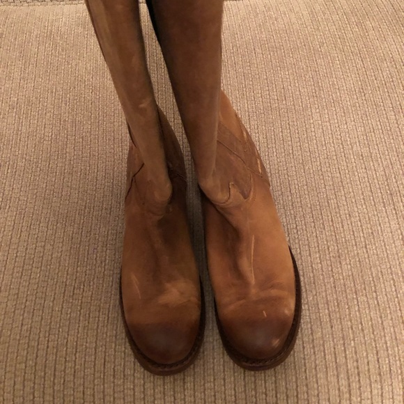 boots - Picture 3 of 3